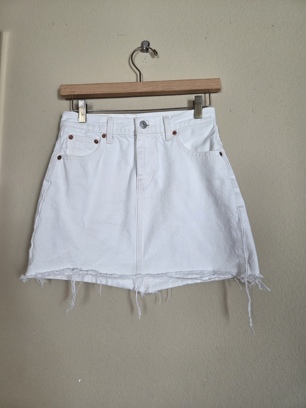 Levi's White Raw Hem Denim Mini Skirt